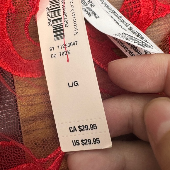 Victoria's Secret Lace V-String Red - Picture 5 of 8